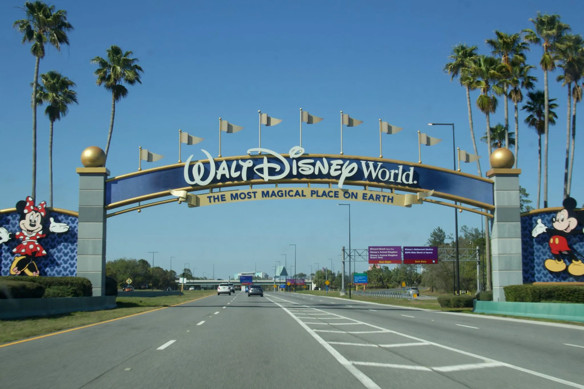 Disney World's 2026 Transportation Fees Explained: What to Budget Before You Book